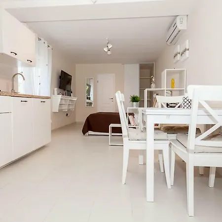 Studio Apartment Dada Primosten Exterior photo