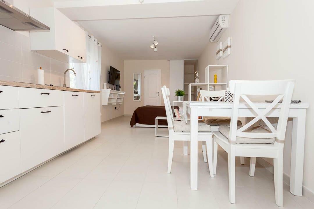 Dada Apartment *